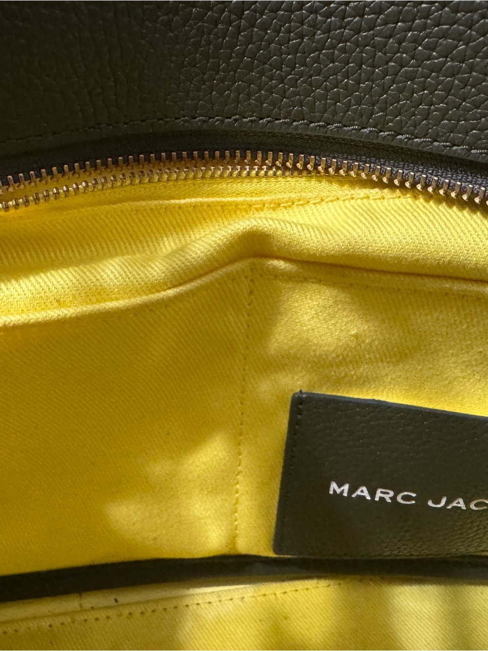 Marc Jacobs Olive Green Pebbled Leather Tote with Logo - Picture 10 of 10